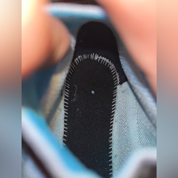 Nike Free Run Motion Flyknit 2 'White Polar Blue' Sample - Picture 2 of 8